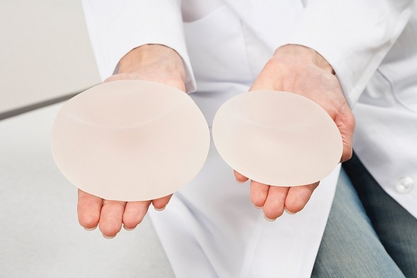 Nhận định Chuyên Gia: Nâng ngực Y line ở Kangnam có đẹp không?